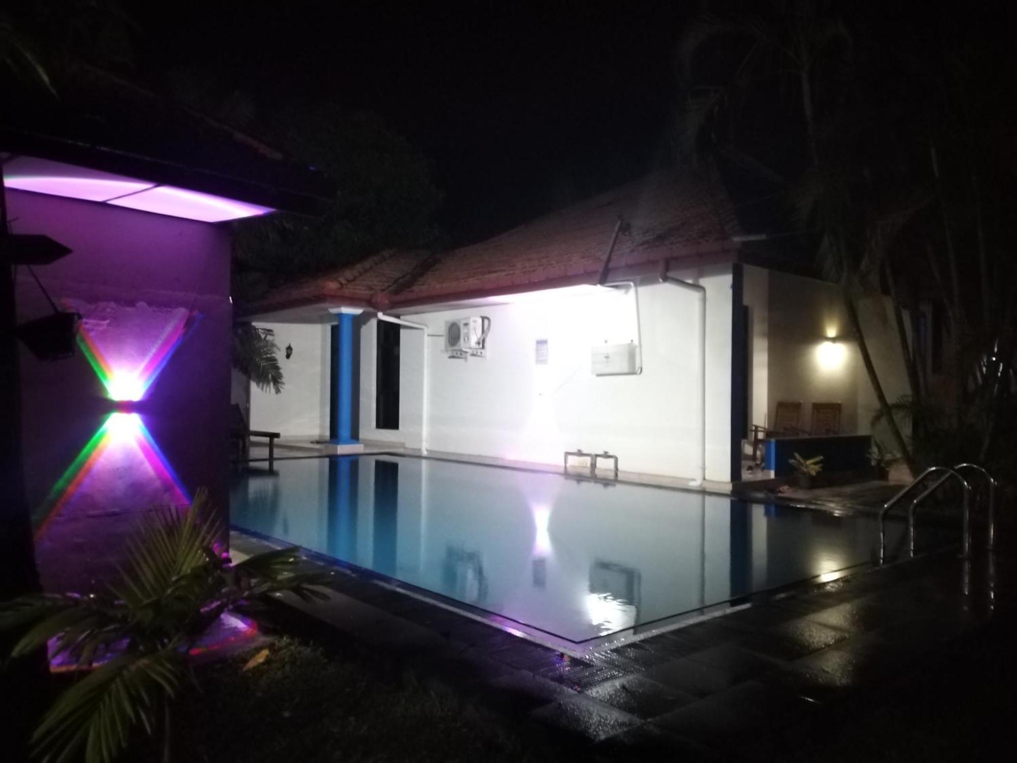 Blue Bell Hotel Negombo Exteriér fotografie
